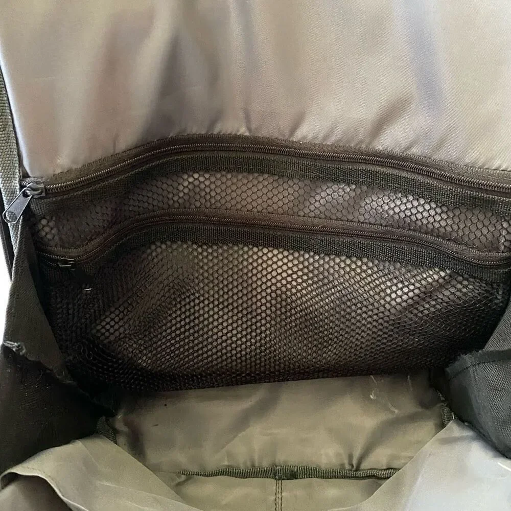 Laptop or work bag w/one main compartment and multiple inner & outer pockets
